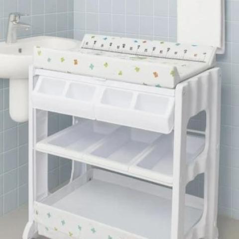 Standing baby bath stand.